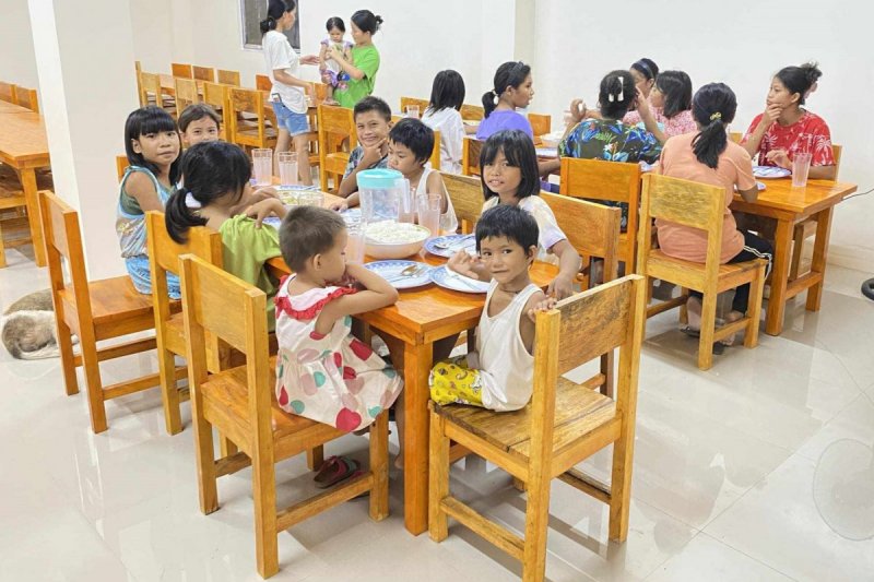 Kinderheim Gisela Hope Center - Ein Zuhause für verlassene Kinder Kinderheim Gisela Hope Center - Ein Zuhause für verlassene Kinder